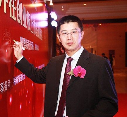 c82309e4d15446168a0fc044bd921f12